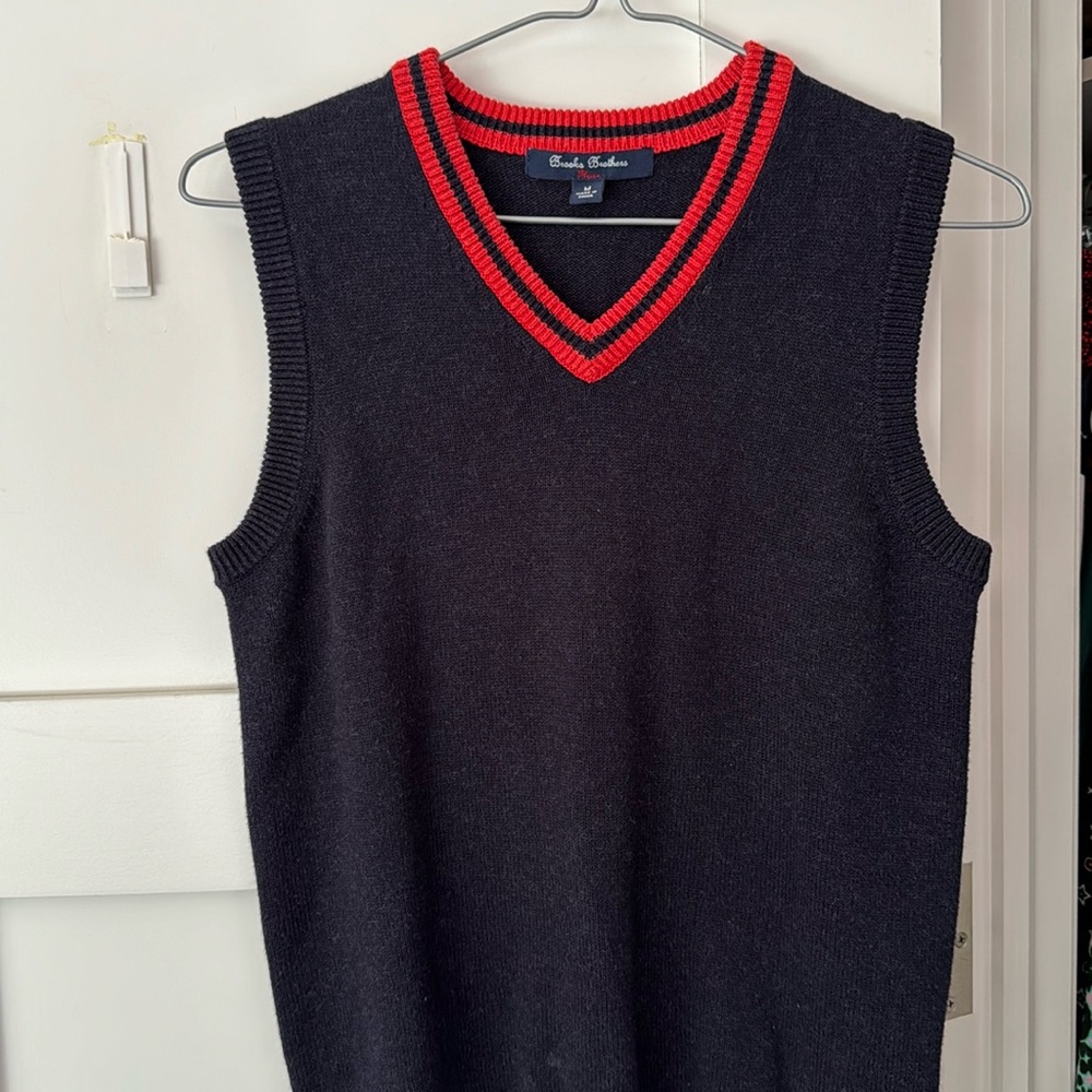 Beautiful brooks brothers vest size M